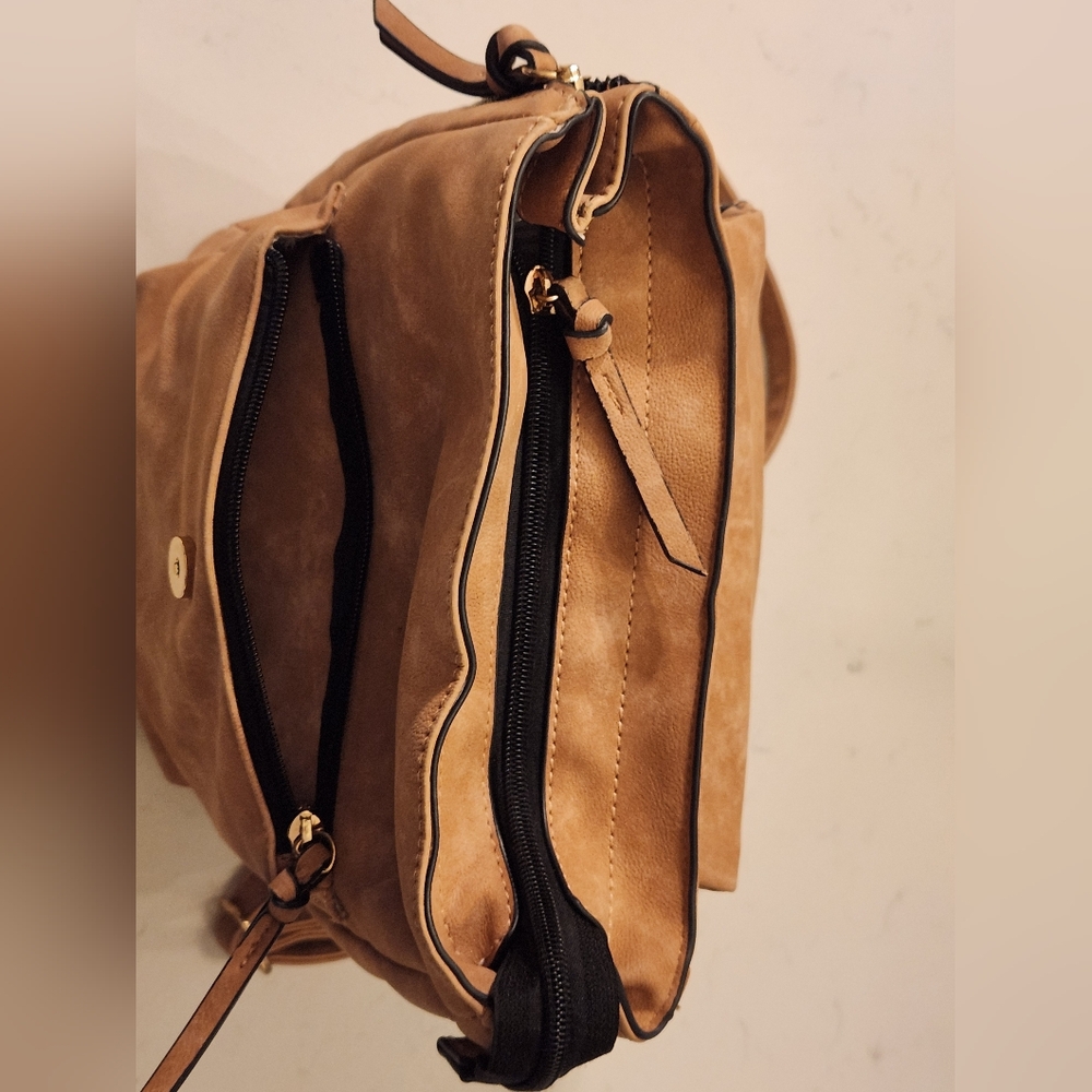 Violet Ray Cognac Backpack - Picture 5 of 14
